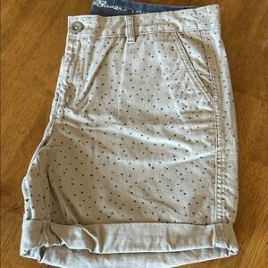 Eddie Bauer khaki Shorts